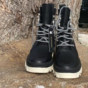 Sorel Brex Waterproof Lace Up Black Boot Chunky White Sole